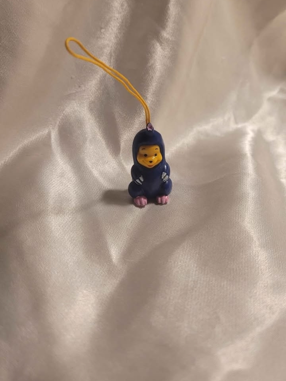 Mole Peek A Pooh Winnie-the-Pooh Hooded Charm Keychain - Yellow & Navy
